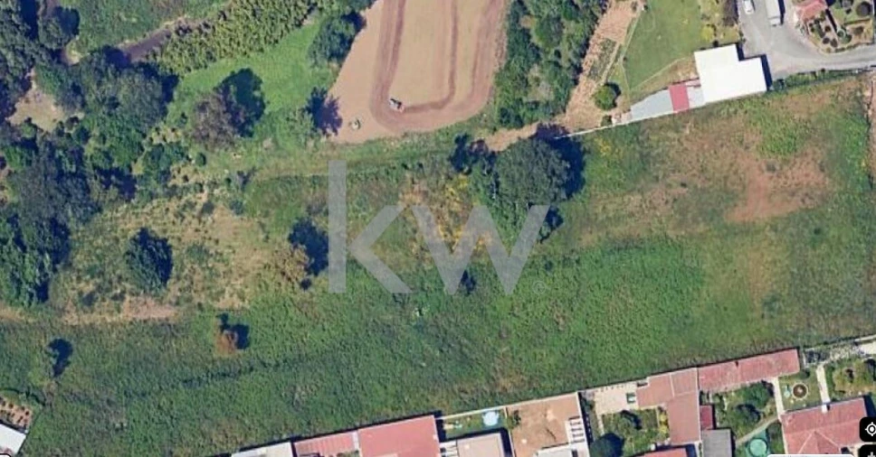 Terreno para Venda em Paços de Brandão Foto 3