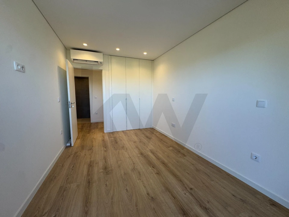 Apartamento T2 para Venda em Viseu Foto 8