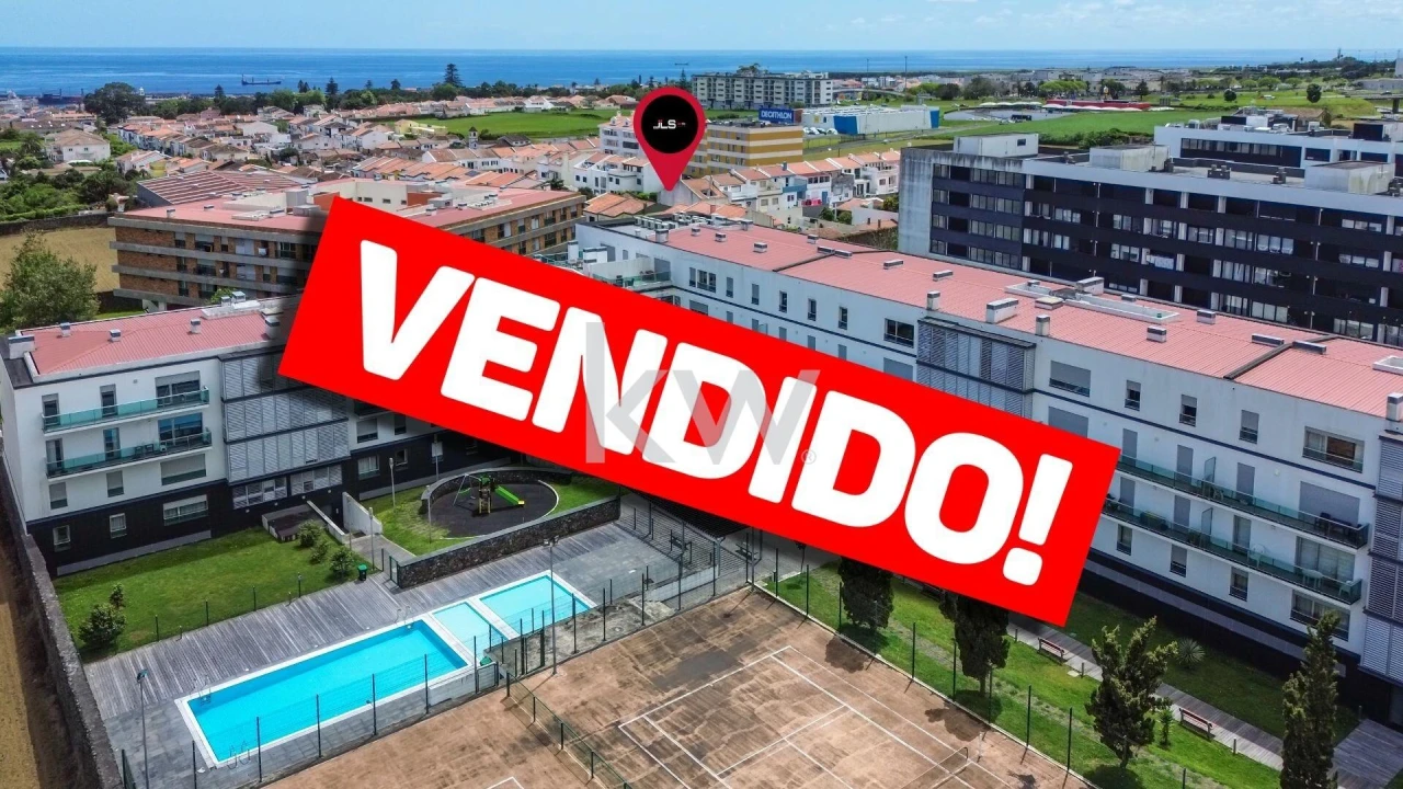 Apartamento T2 para Venda em Ponta Delgada (São Sebastião) Foto 1