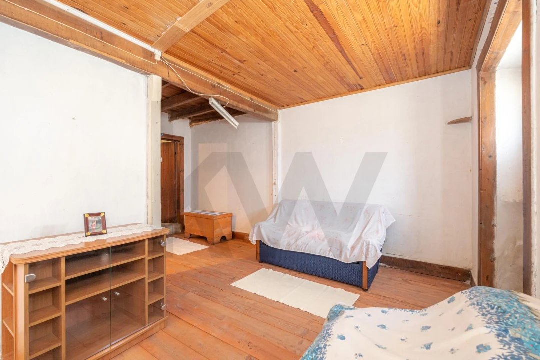 Moradia T3 para Venda em Soure Foto 16