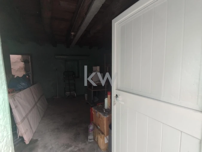 Moradia T2 para Venda em Igreja Nova e Cheleiros Foto 2