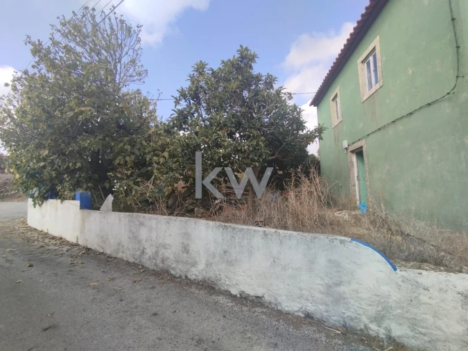 Moradia T2 para Venda em Igreja Nova e Cheleiros Foto 10