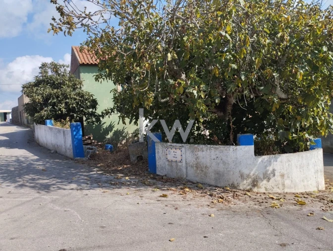 Moradia T2 para Venda em Igreja Nova e Cheleiros Foto 11