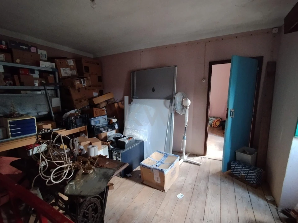 Moradia T2 para Venda em Igreja Nova e Cheleiros Foto 6