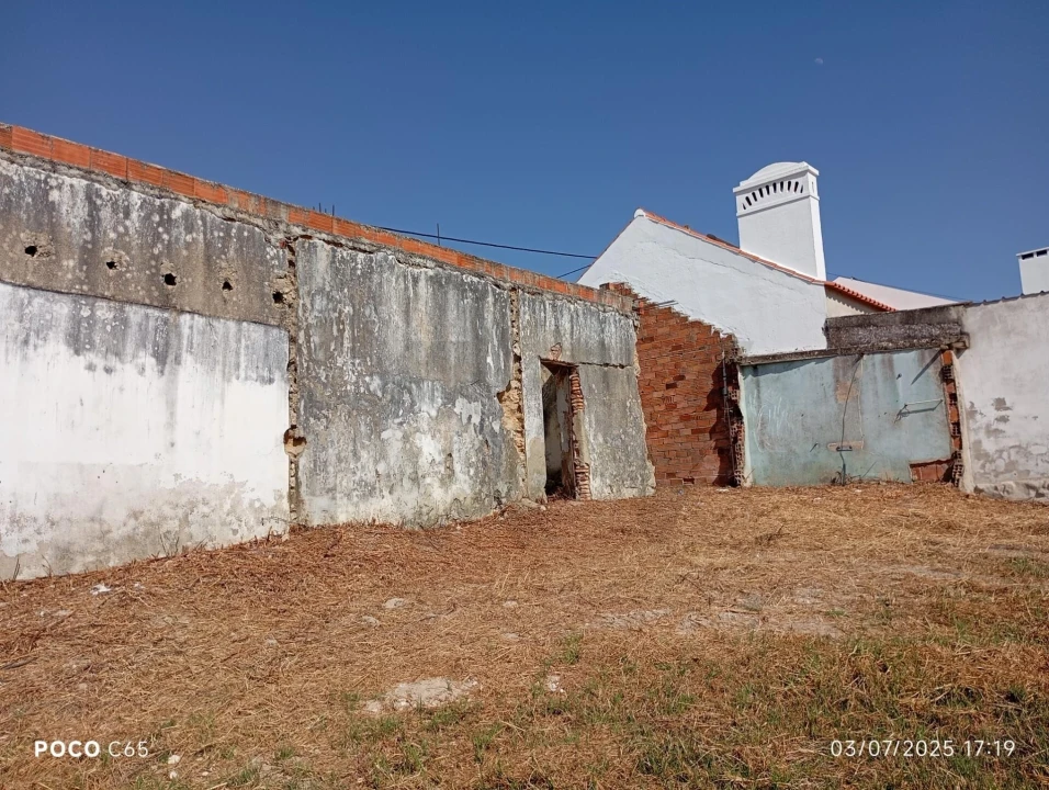 Terreno para Venda em Aveiras de Cima Foto 16