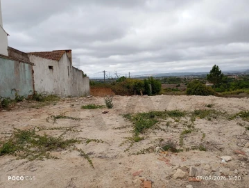 Terreno para Venda em Aveiras de Cima