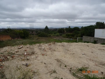 Terreno para Venda em Aveiras de Cima