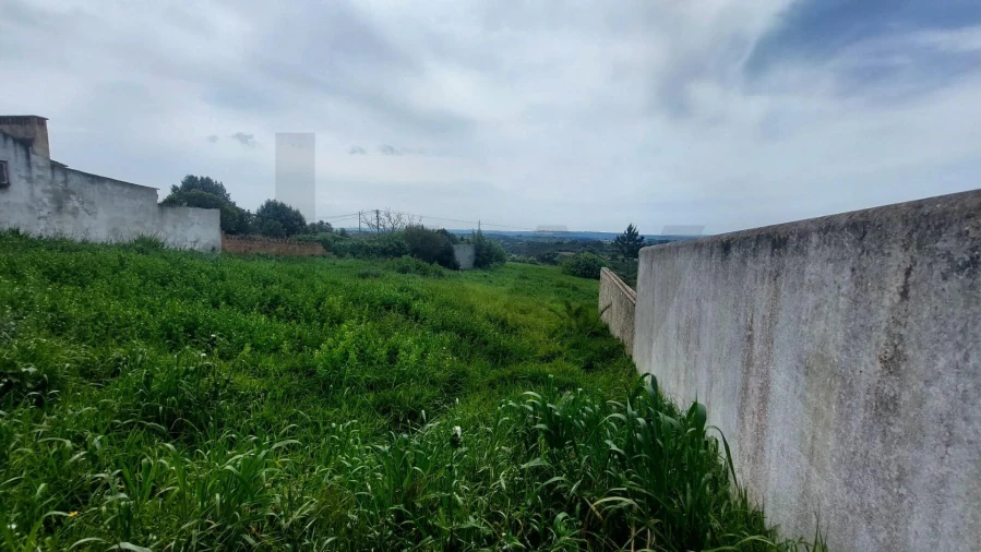 Terreno para Venda em Aveiras de Cima Foto 2