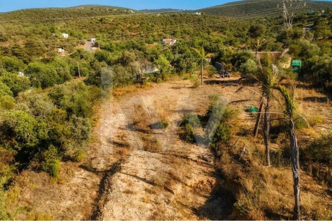 Terreno para Venda em Querença, Tôr e Benafim Foto 12