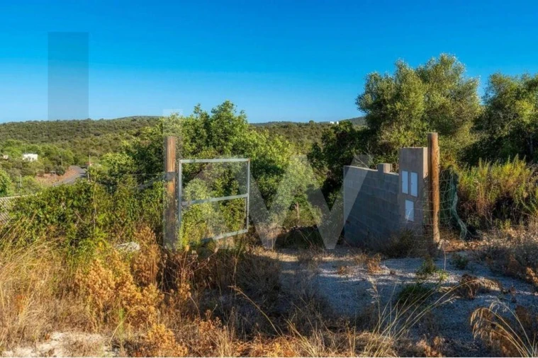 Terreno para Venda em Querença, Tôr e Benafim Foto 10