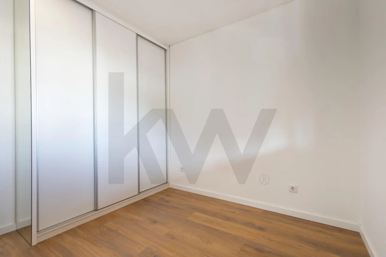 Moradia T3 para Venda em Aguas Santas Foto 17