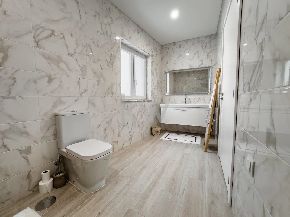 Moradia T4 para Venda em Manteigas (Santa Maria) Foto 34