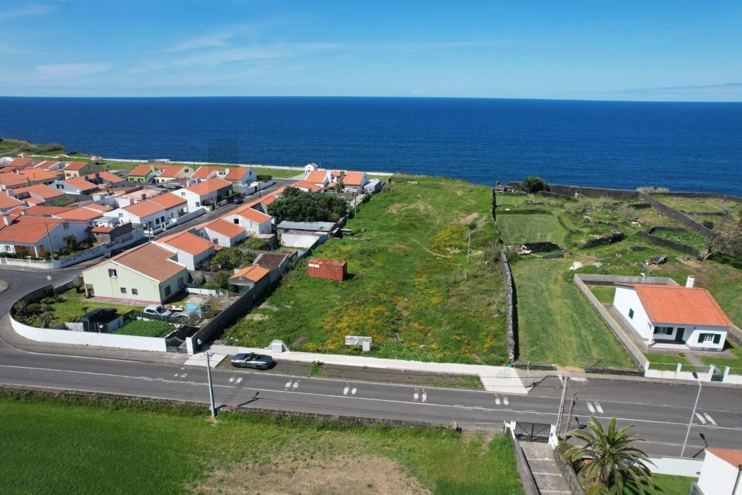Terreno para Venda em Fenais da Luz Foto 5