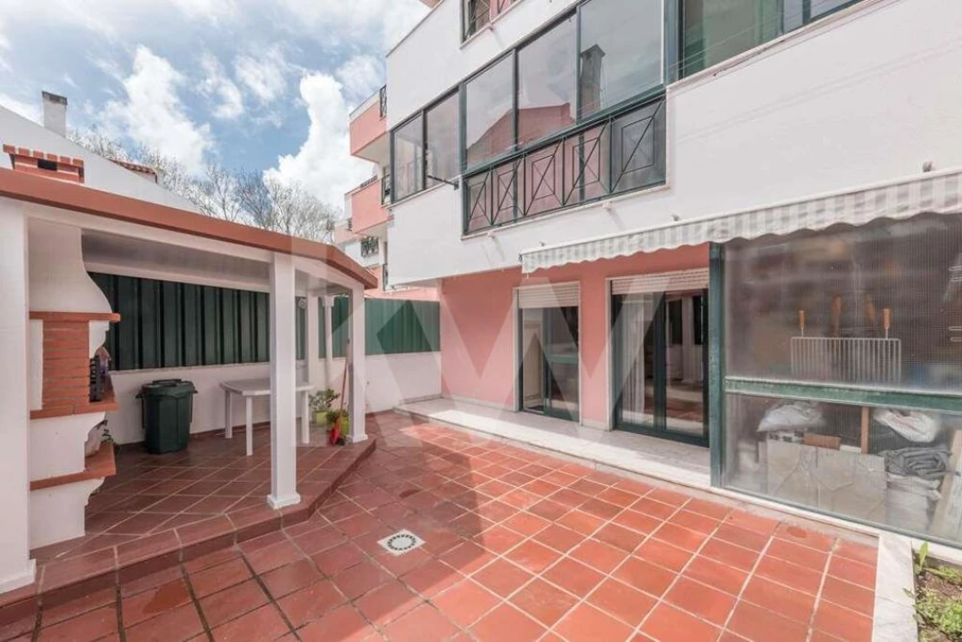 Moradia T4 para Venda em Loures Foto 30