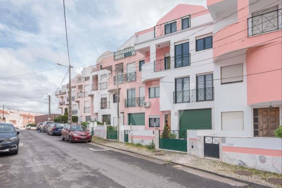 Moradia T4 para Venda em Loures Foto 36