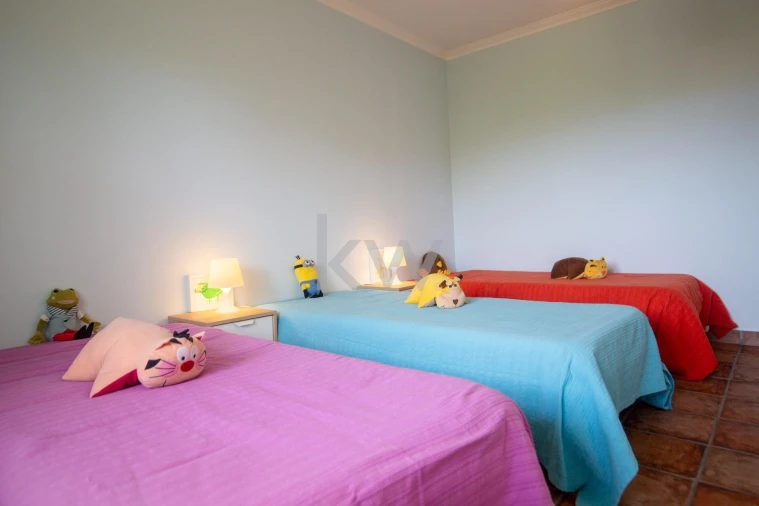 Moradia T5 para Venda em Encarnação Foto 35