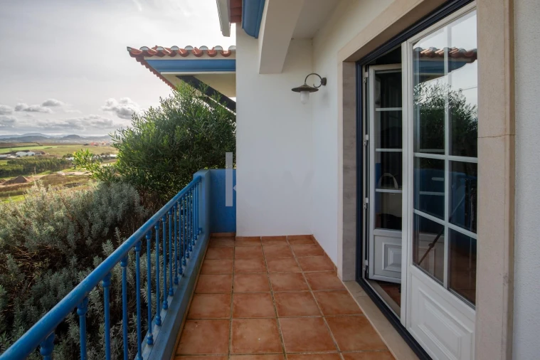 Moradia T5 para Venda em Encarnação Foto 34