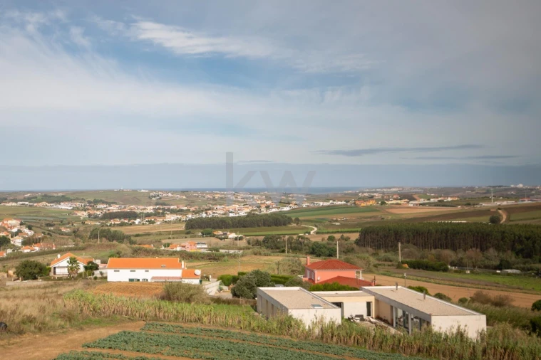 Moradia T5 para Venda em Encarnação Foto 53