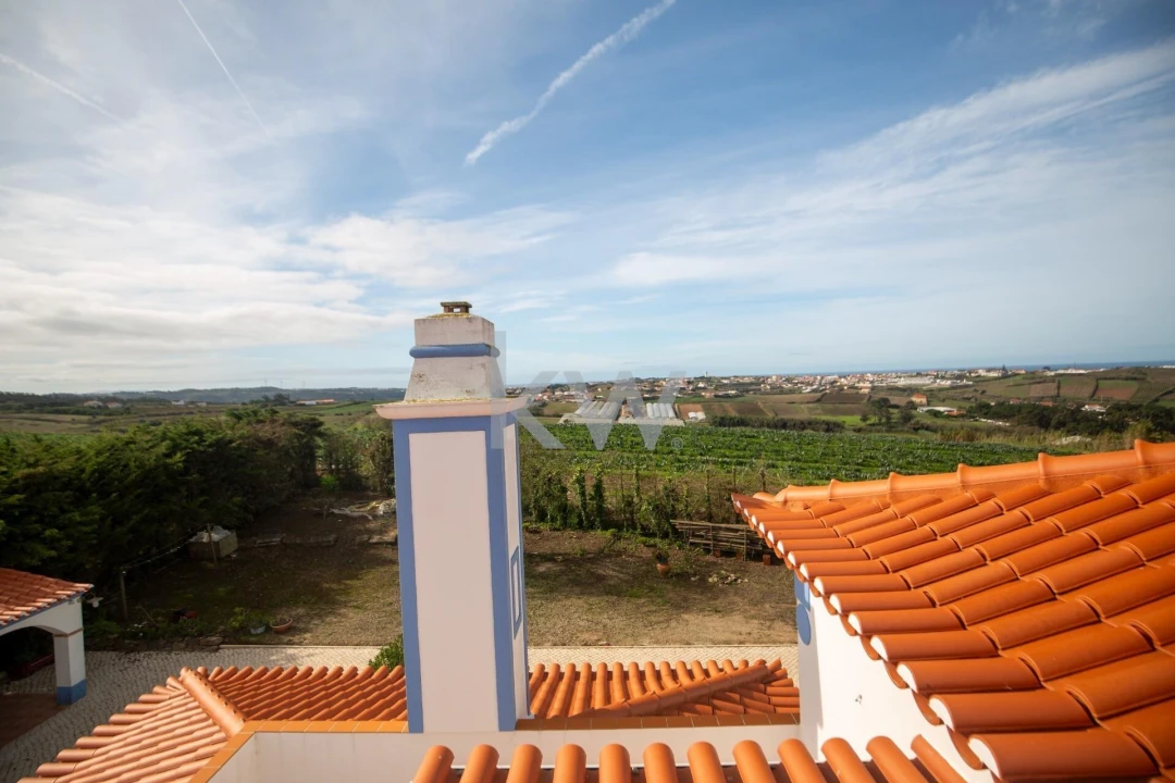 Moradia T5 para Venda em Encarnação Foto 54