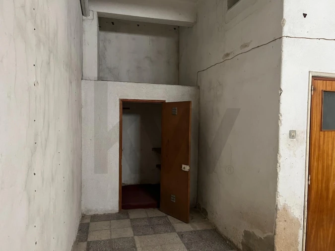 Loja para Arrendamento em Benfica Foto 19