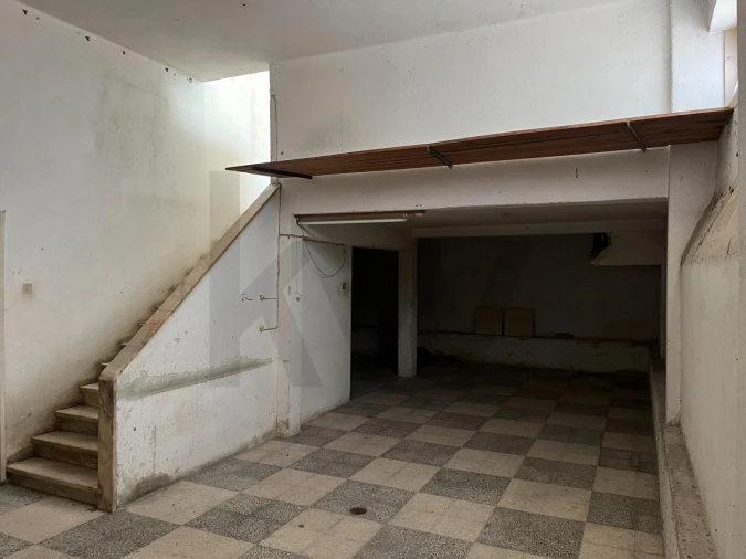 Loja para Arrendamento em Benfica Foto 13