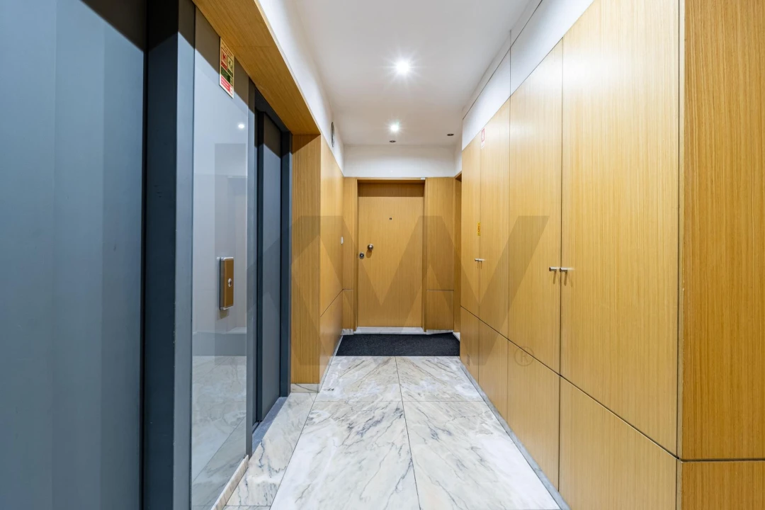 Apartamento T3 para Venda em Campanhã Foto 2