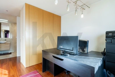 Apartamento T3 para Venda em Campanhã