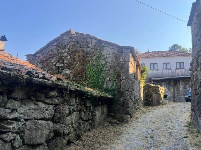 Moradia T2 para Venda em Junqueira Foto 3