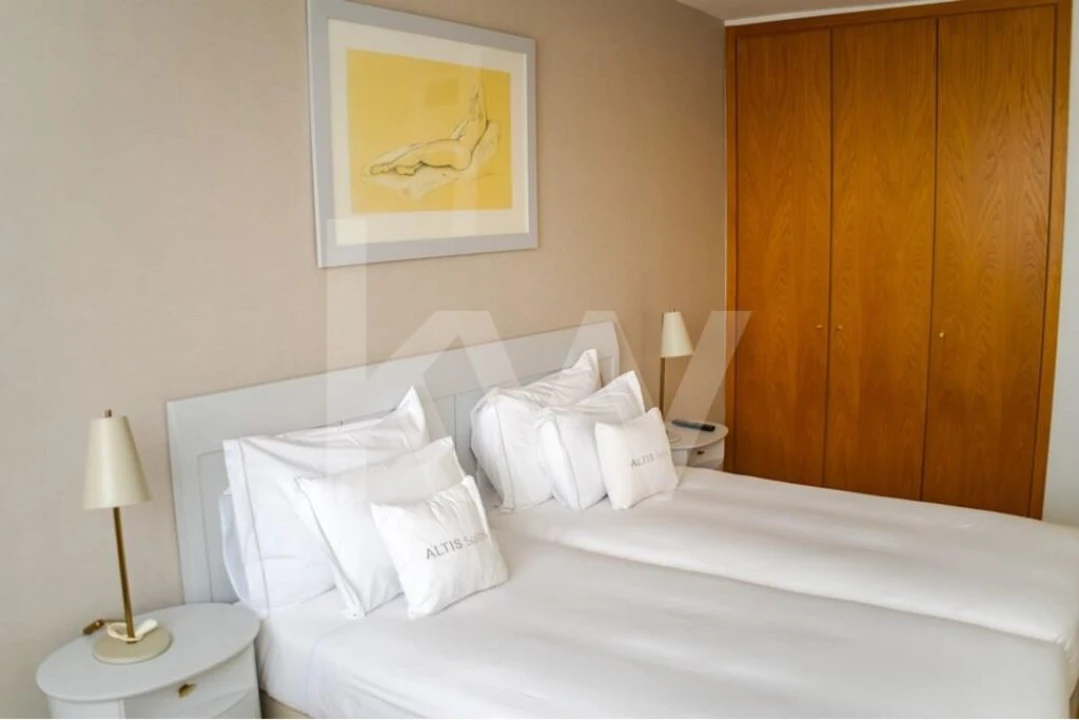 Apartamento T2 para Venda em Santo António Foto 8