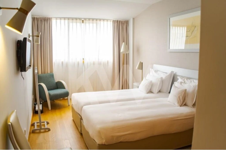 Apartamento T2 para Venda em Santo António Foto 7