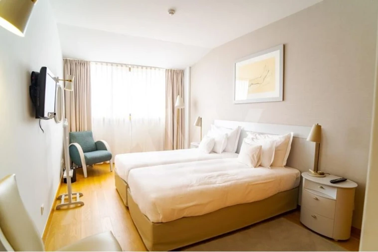 Apartamento T2 para Venda em Santo António Foto 9