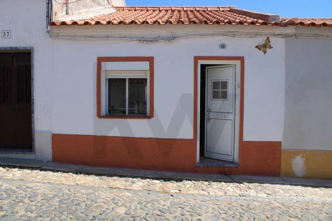 Moradia T3 para Venda em Baleizão Foto 1
