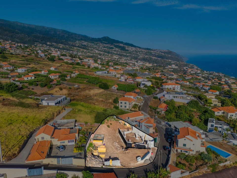 Moradia T3 para Venda em Estreito da Calheta Foto 23