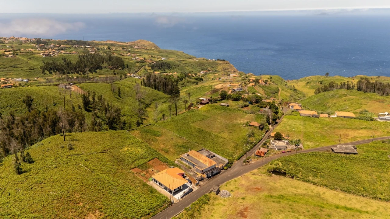 Terreno para Venda em Ponta do Pargo Foto 6