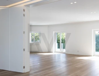 Moradia T8 para Venda em Cascais e Estoril