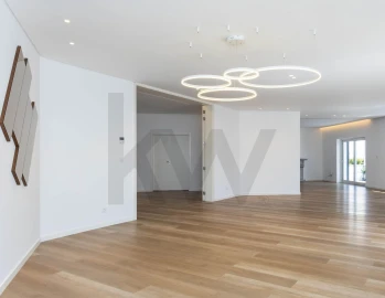 Moradia T8 para Venda em Cascais e Estoril