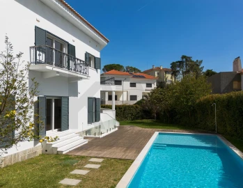 Moradia T8 para Venda em Cascais e Estoril
