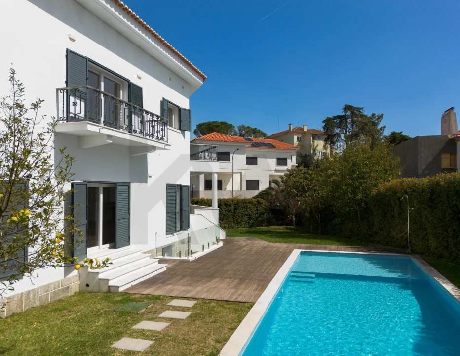 Moradia T8 para Venda em Cascais e Estoril Foto 1