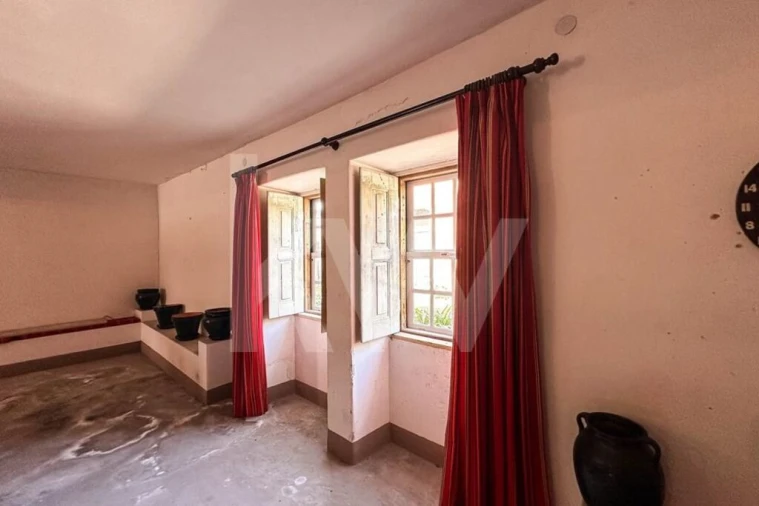 Moradia T16 para Venda em Tamengos, Aguim e Óis do Bairro Foto 101