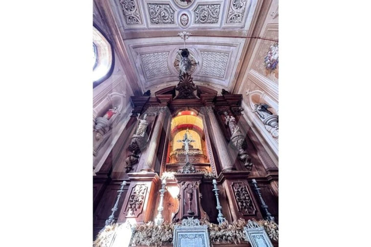 Moradia T16 para Venda em Tamengos, Aguim e Óis do Bairro Foto 90