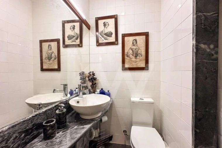 Moradia T16 para Venda em Tamengos, Aguim e Óis do Bairro Foto 76