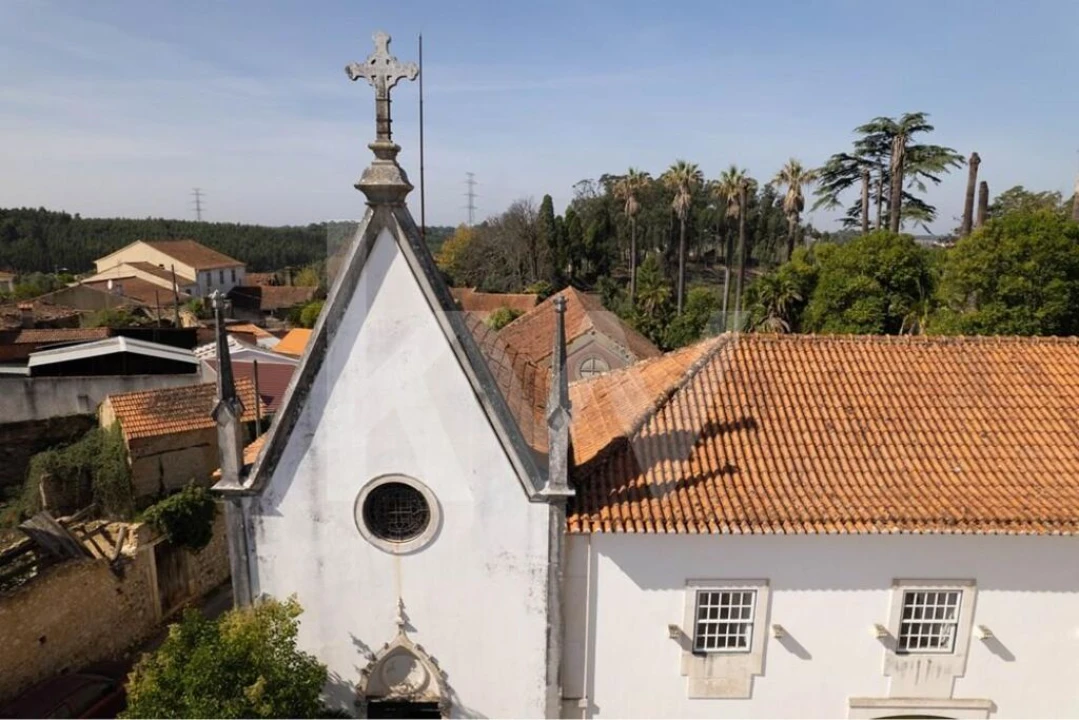 Moradia T16 para Venda em Tamengos, Aguim e Óis do Bairro Foto 7