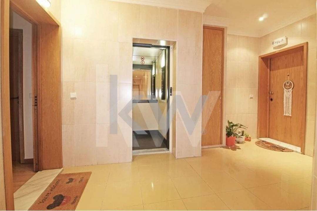 Apartamento T3 para Arrendamento em São Felix da Marinha Foto 25