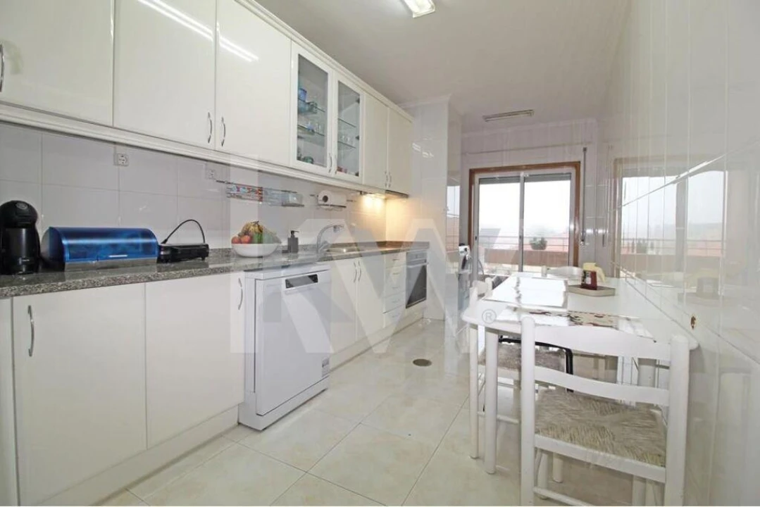 Apartamento T3 para Arrendamento em São Felix da Marinha Foto 5