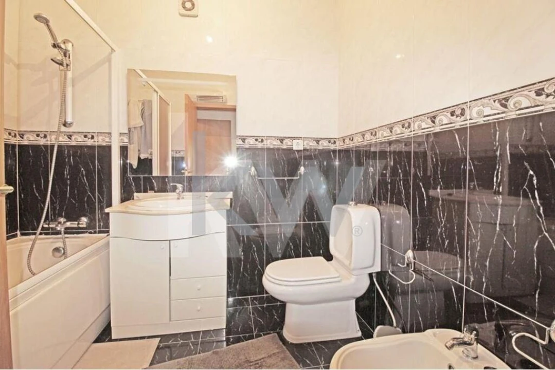 Apartamento T3 para Arrendamento em São Felix da Marinha Foto 18