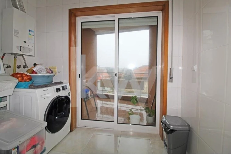 Apartamento T3 para Arrendamento em São Felix da Marinha Foto 12