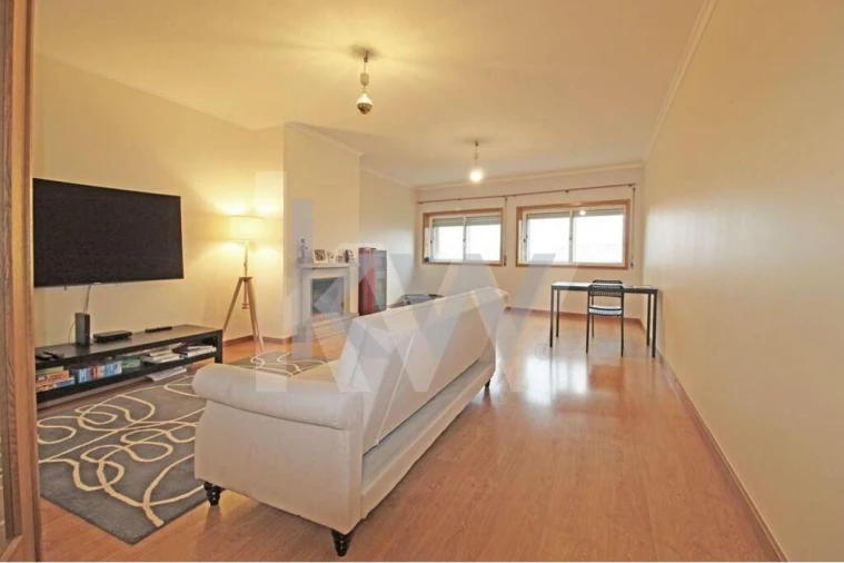 Apartamento T3 para Arrendamento em São Felix da Marinha Foto 4