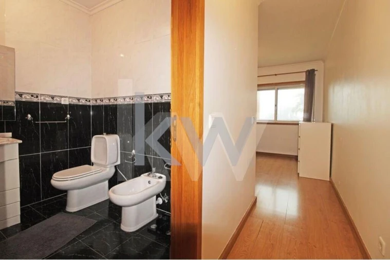 Apartamento T3 para Arrendamento em São Felix da Marinha Foto 19