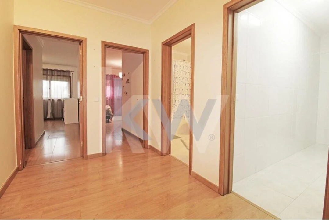 Apartamento T3 para Arrendamento em São Felix da Marinha Foto 15