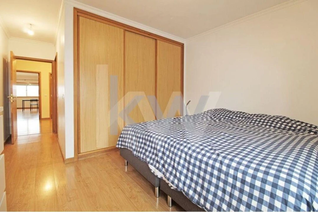 Apartamento T3 para Arrendamento em São Felix da Marinha Foto 21